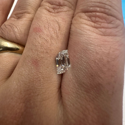 Discover the Elegance of the Leaf Diamond Cut